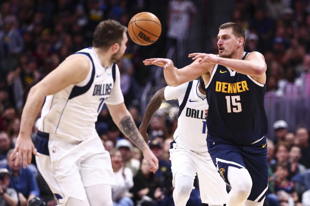 与信任的坚 与信任的坚