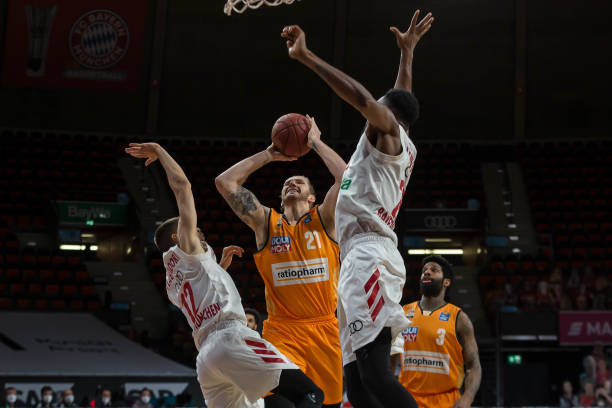 不断突破自 不断突破自